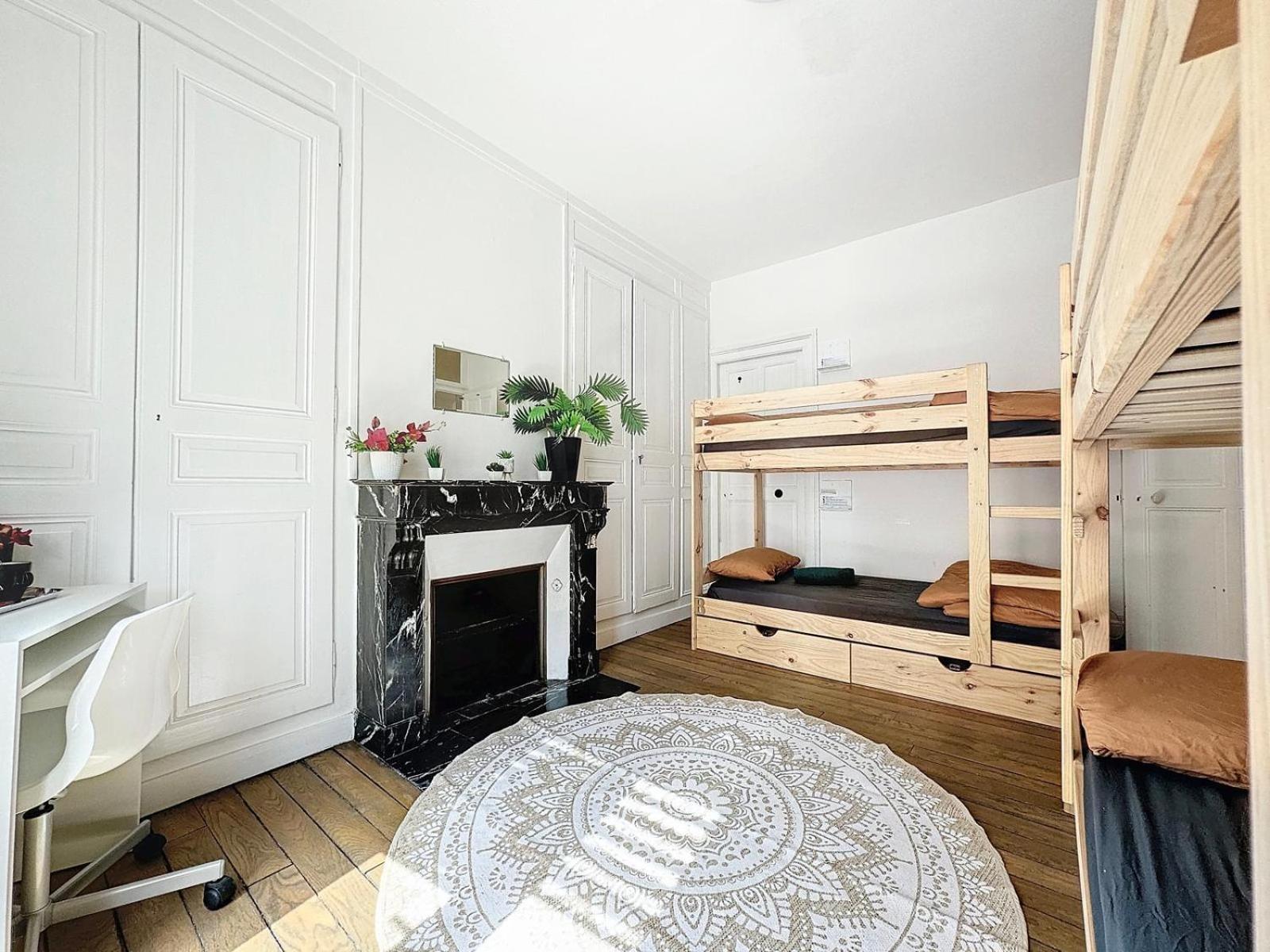 A1 Champagne Residence - 200 M2 14 Personnes 2 Toilets 4 Showers - Hyper Centre - Chalons En Champagne Exterior foto