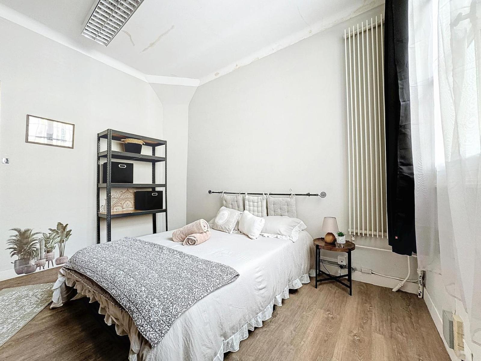 A1 Champagne Residence - 200 M2 14 Personnes 2 Toilets 4 Showers - Hyper Centre - Chalons En Champagne Exterior foto