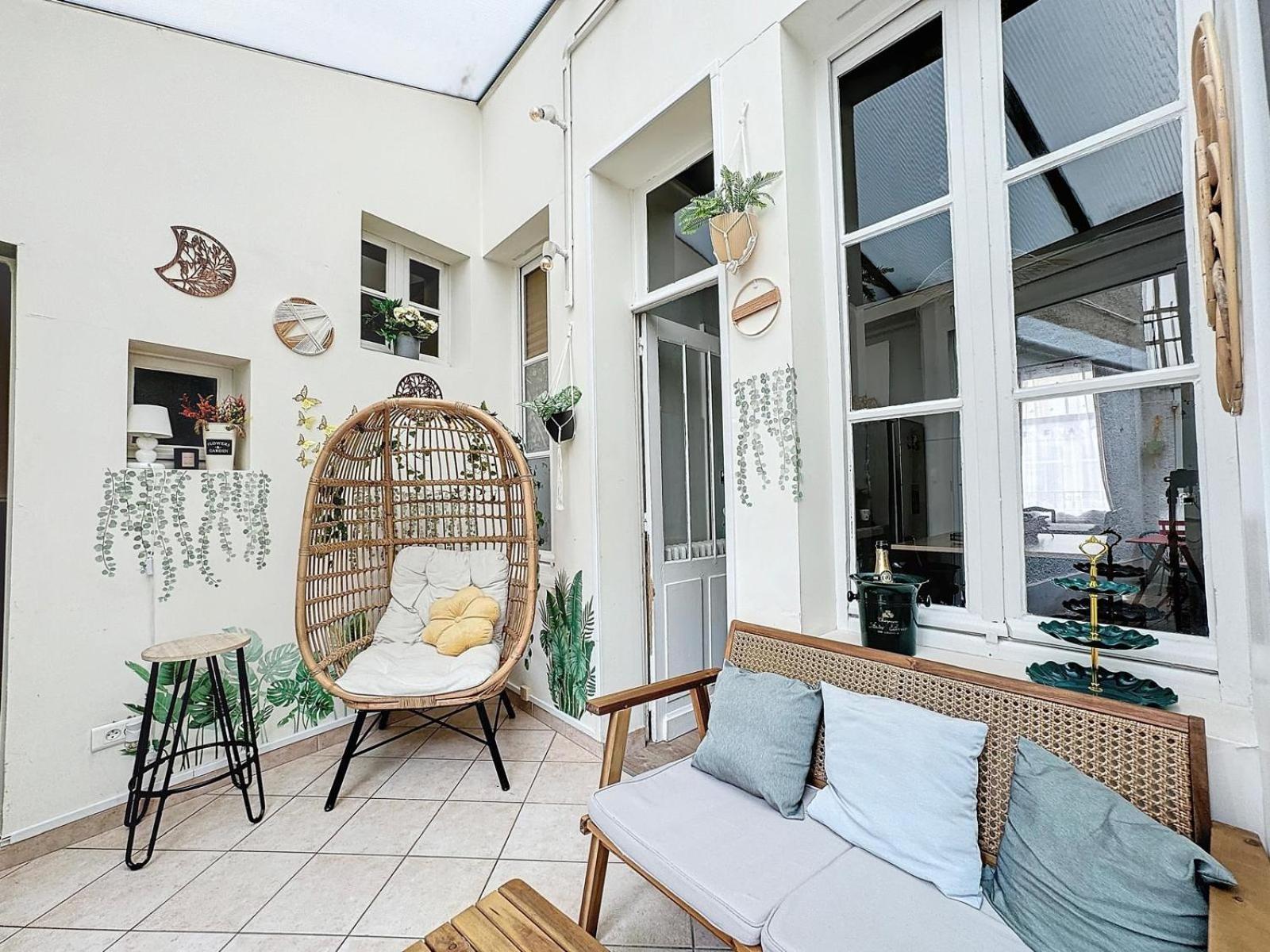 A1 Champagne Residence - 200 M2 14 Personnes 2 Toilets 4 Showers - Hyper Centre - Chalons En Champagne Exterior foto