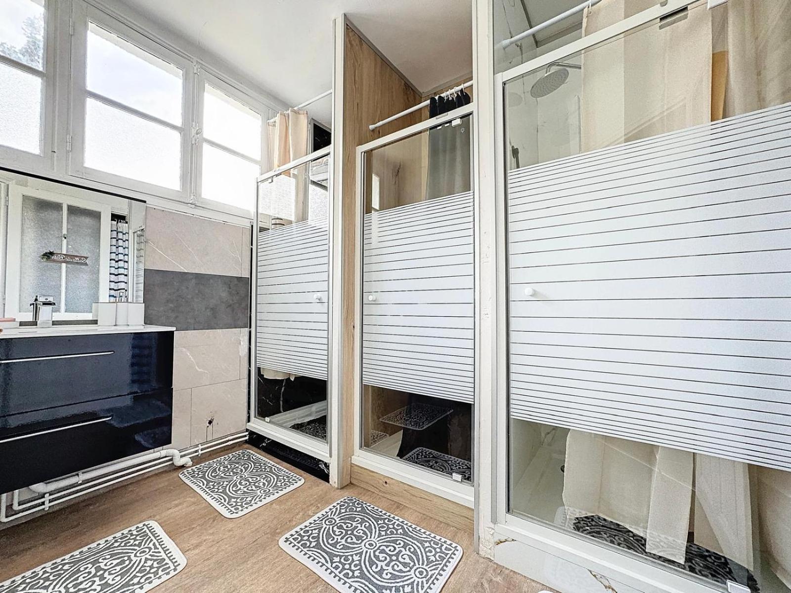 A1 Champagne Residence - 200 M2 14 Personnes 2 Toilets 4 Showers - Hyper Centre - Chalons En Champagne Exterior foto